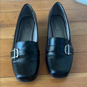 Life Stride Black Loafers with Buckle